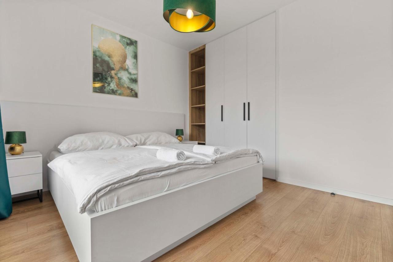 Lam Green - Ac -Balcony Bratislava Bagian luar foto