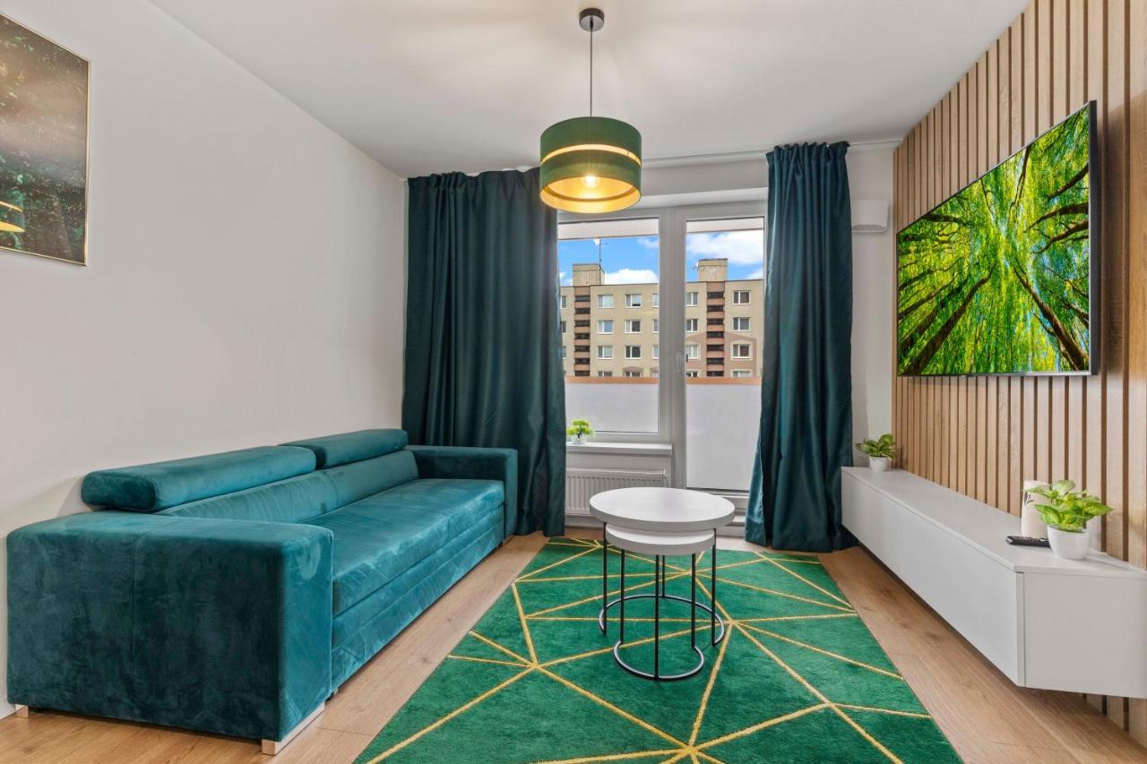 Lam Green - Ac -Balcony Bratislava Bagian luar foto