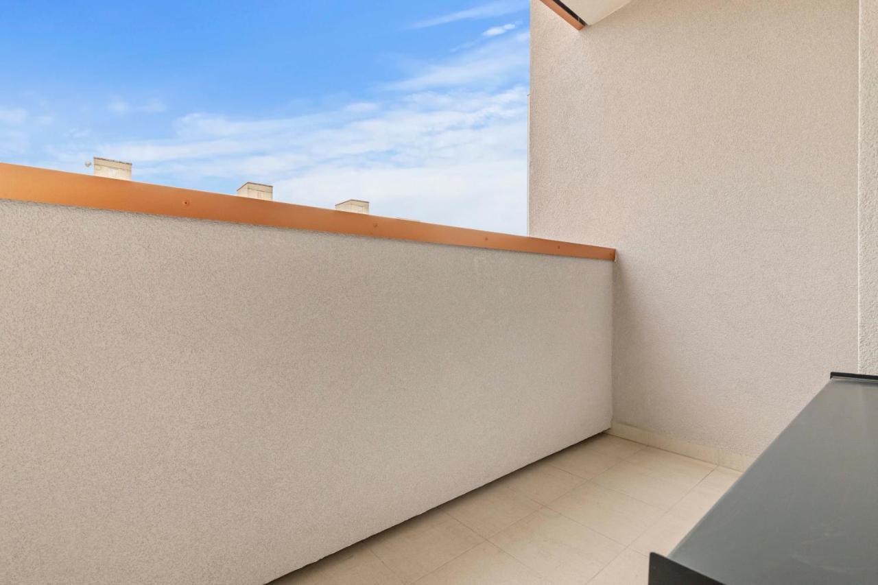 Lam Green - Ac -Balcony Bratislava Bagian luar foto