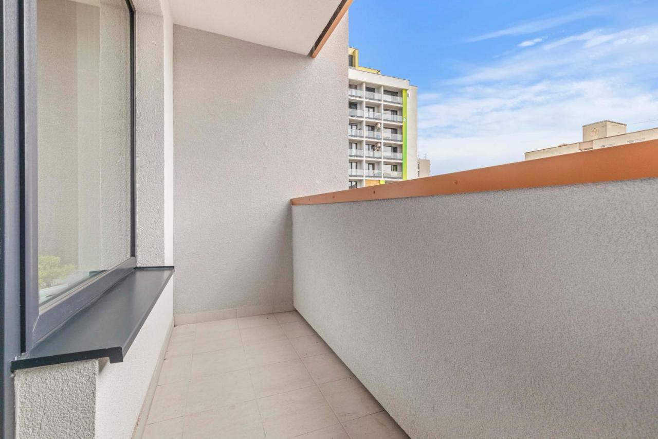 Lam Green - Ac -Balcony Bratislava Bagian luar foto